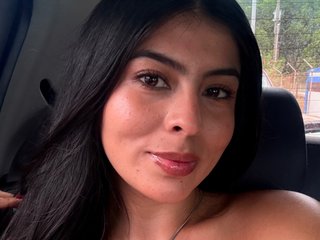 Image de profil du modèle de webcam LilithDumont19