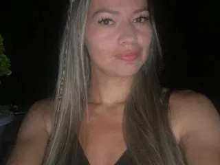 Imagen de perfil de modelo de cámara web de SashaJhons