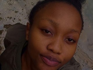 MonaWren cam model profile picture