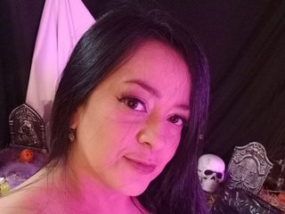 Cristalvonne cam model profile picture 
