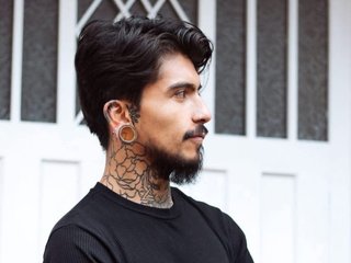 j_tattos profielfoto van cam model 