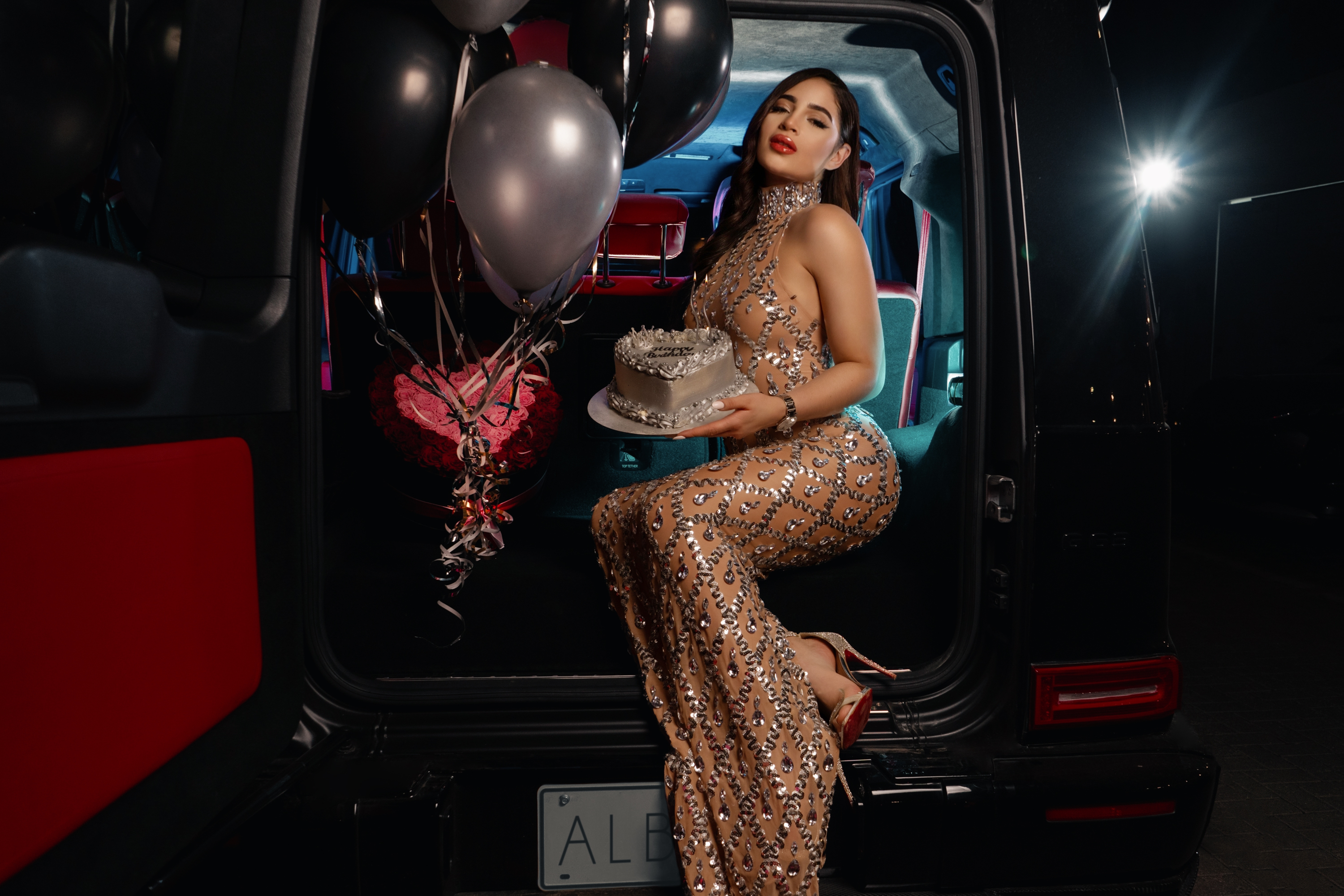Performer AnaKova Photo 4
