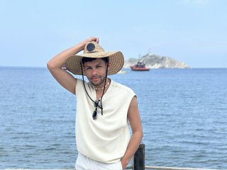 Image de profil du modèle de webcam Haku_kanjy