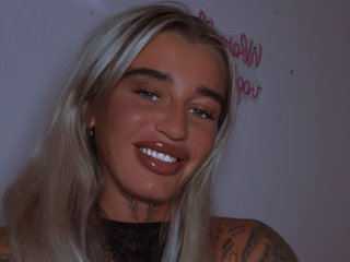 FitBlondie69 profielfoto van cam model 