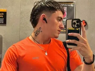 Imagen de perfil de modelo de cámara web de KEN_FERRER