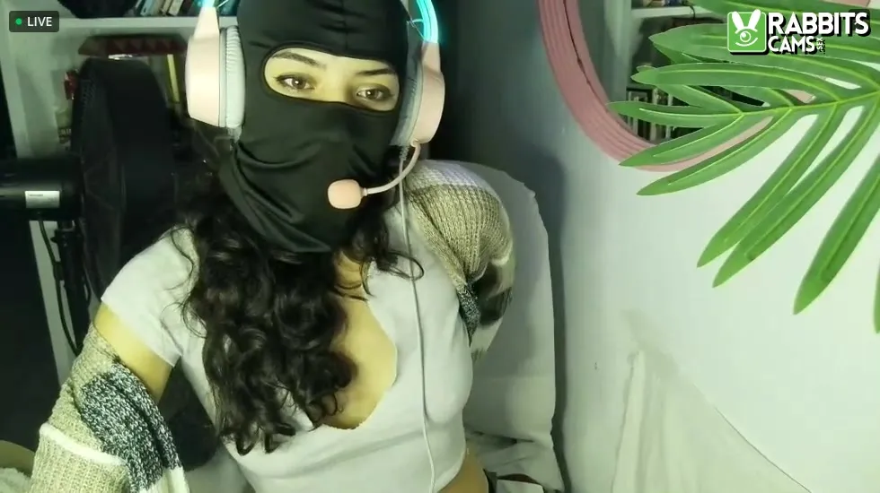 Intérprete MIA_22 Video 1