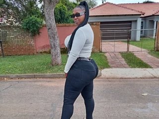 Foto de perfil de modelo de webcam de AFRICANCURVYBOOTYXXX 