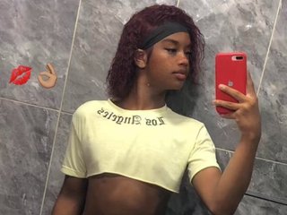 Imagen de perfil de modelo de cámara web de MichelleLayas