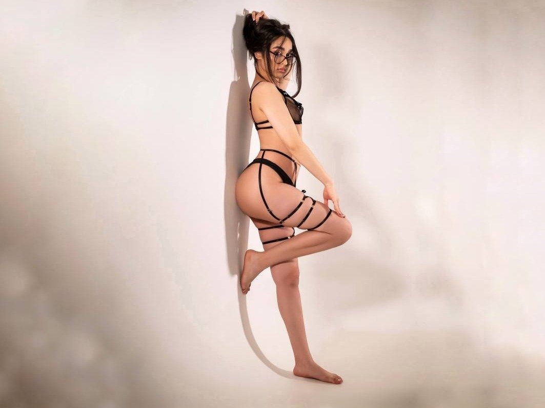 Performer MiahWindsor Photo 1