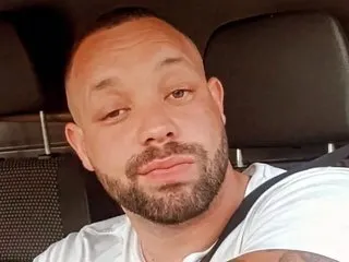 Image de profil du modèle de webcam rico_steele