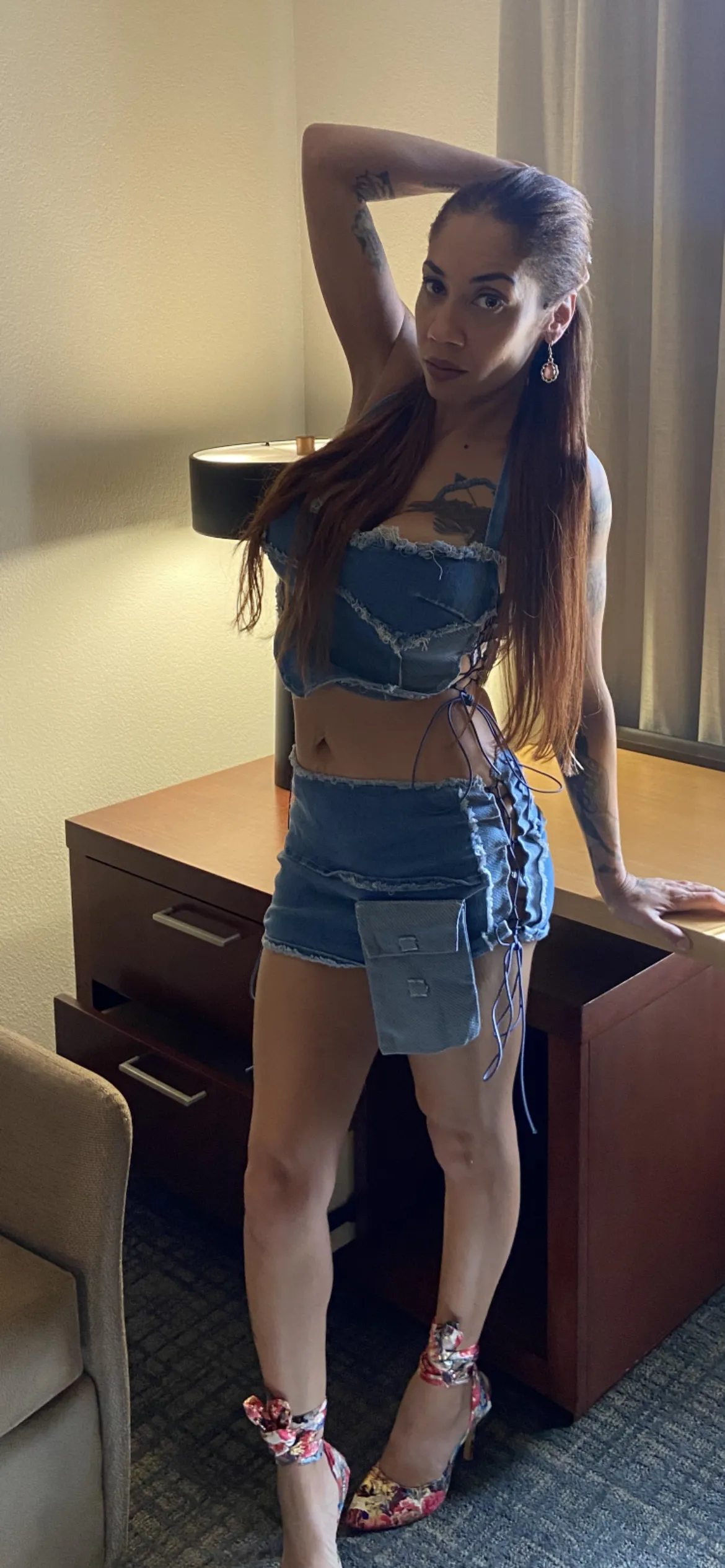 Performer LilahStello Photo 2