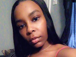 MochaMoneyy profielfoto van cam model