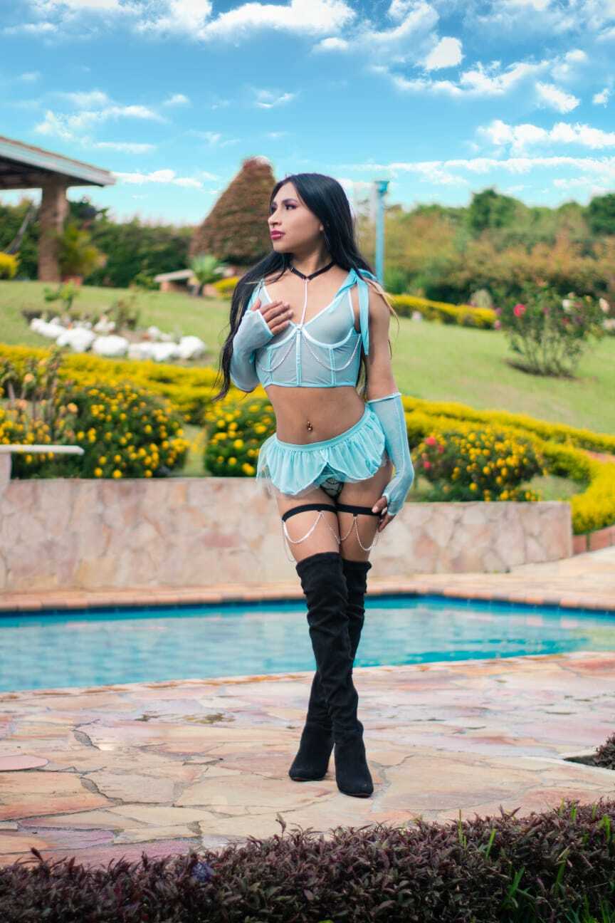 Performer CamerunNiiaza Photo 2