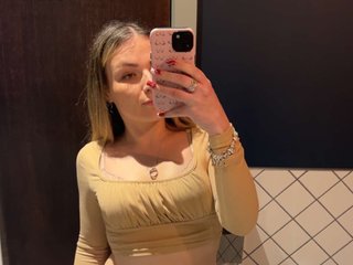 Foto de perfil de modelo de webcam de Petite_And_Pretty