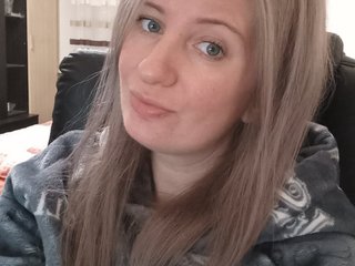 Image de profil du modèle de webcam Julia0501