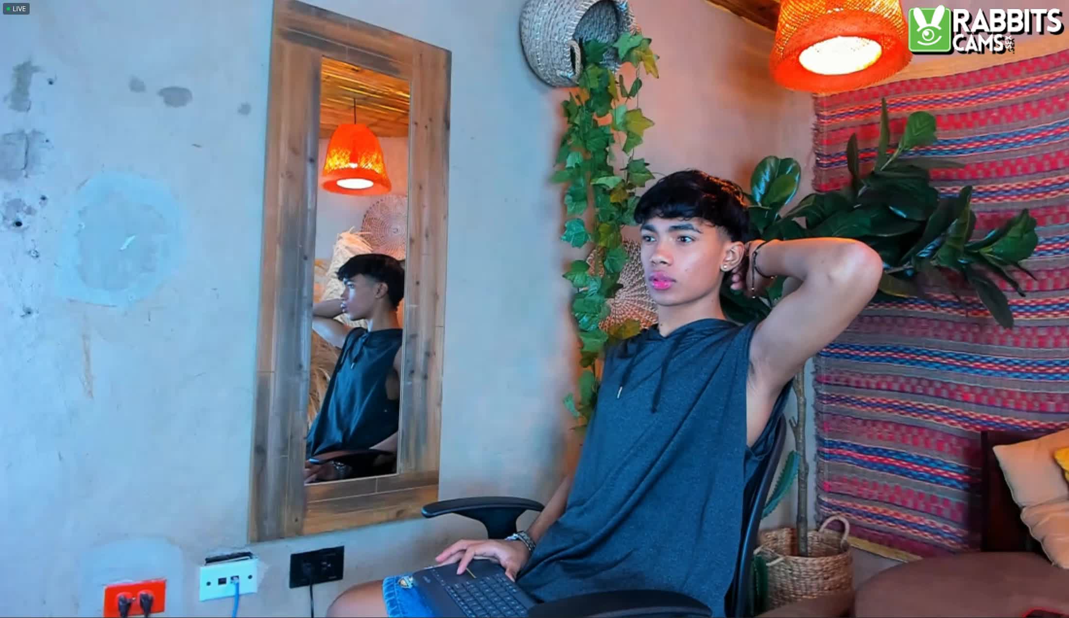 Intérprete AlanCutee Video 1