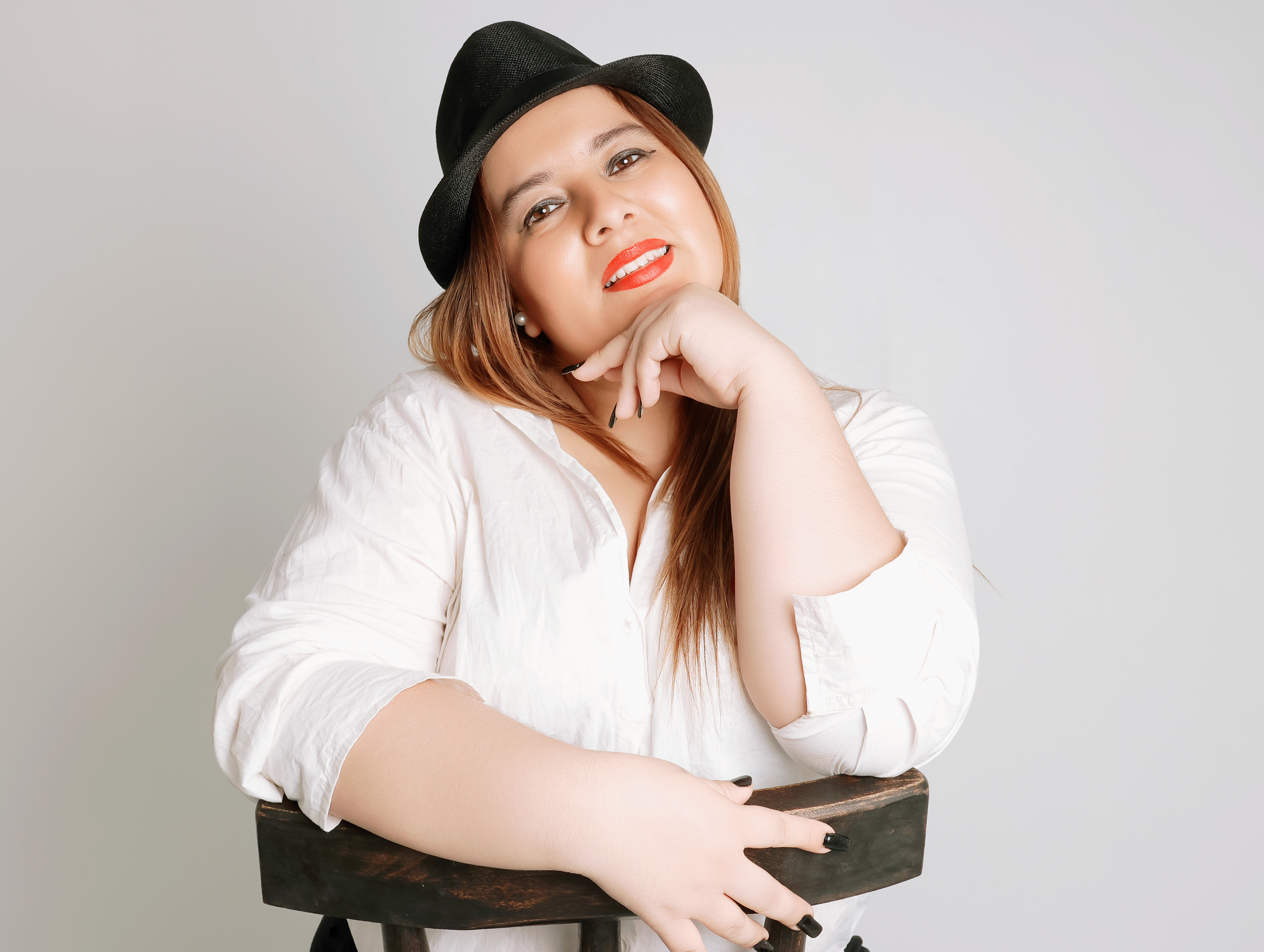 Interprète Elizabeth_Johnson Photo 9