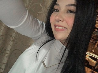 Image de profil du modèle de webcam sashaathompson