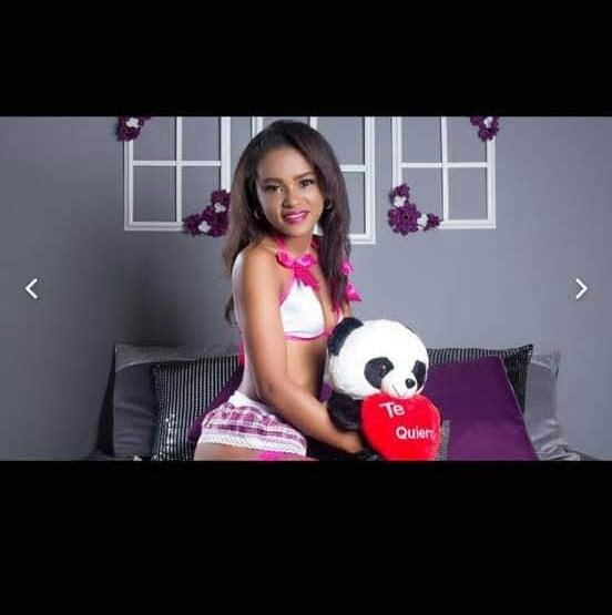 Artiest NinaaCollinss Foto 3