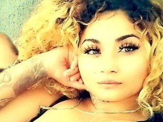 Image de profil du modèle de webcam RaiynObrien