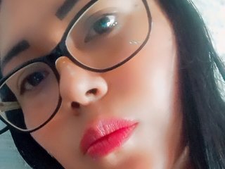 Imagen de perfil de modelo de cámara web de Gatytasexy05