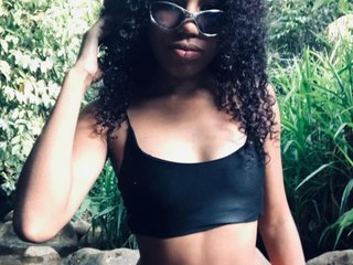 TaylorRaining cam model profile picture