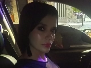 Image de profil du modèle de webcam Sara_Grey3