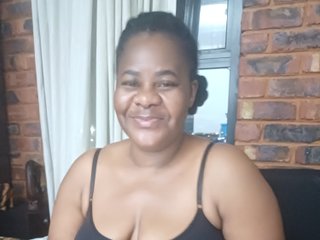 Image de profil du modèle de webcam Queenbee7979