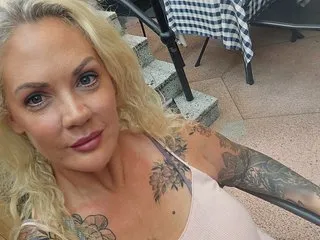 Image de profil du modèle de webcam Lusciousloretta_xx