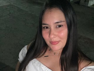 Image de profil du modèle de webcam ArrianaAlvernia