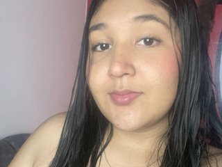 pocajontas031 profilbild på webbkameramodell