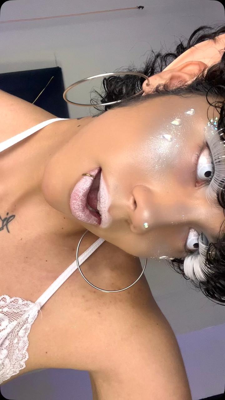 Utøver KheylerThompson Bilde 1