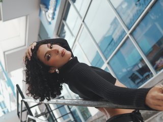 allicemacquenzie profilbild på webbkameramodell 