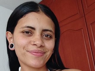 Image de profil du modèle de webcam Ellie_andcarl