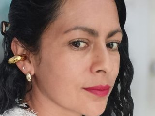 saraahsantamariaa20 profilbild på webbkameramodell 