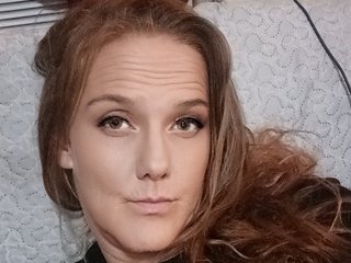 Image de profil du modèle de webcam BustlyOne