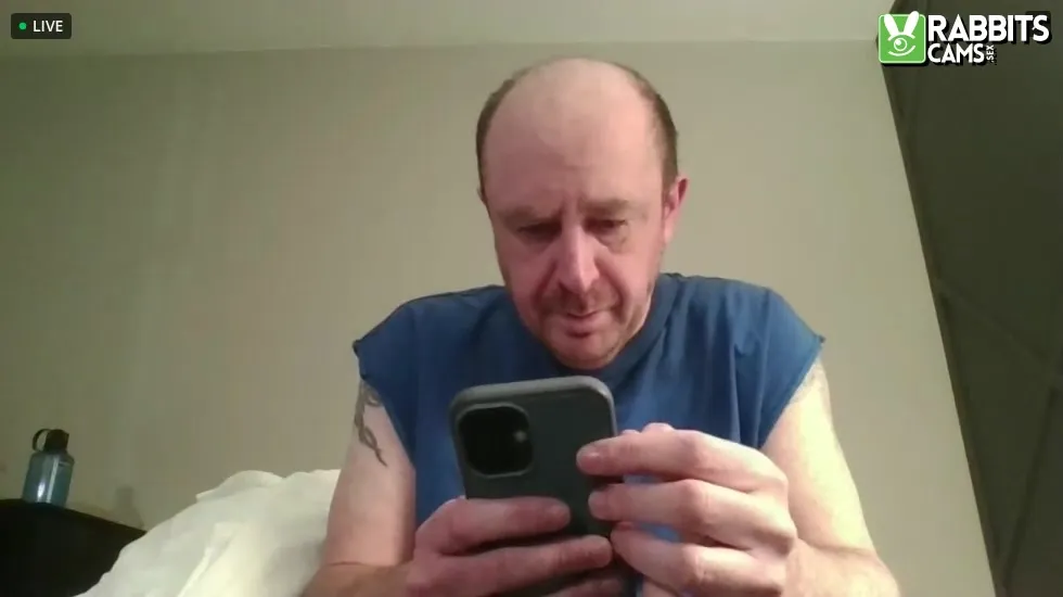 Artiest CalumBlueBee Video 1