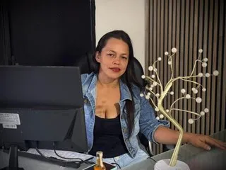 Imagen de perfil de modelo de cámara web de Silvanainferno