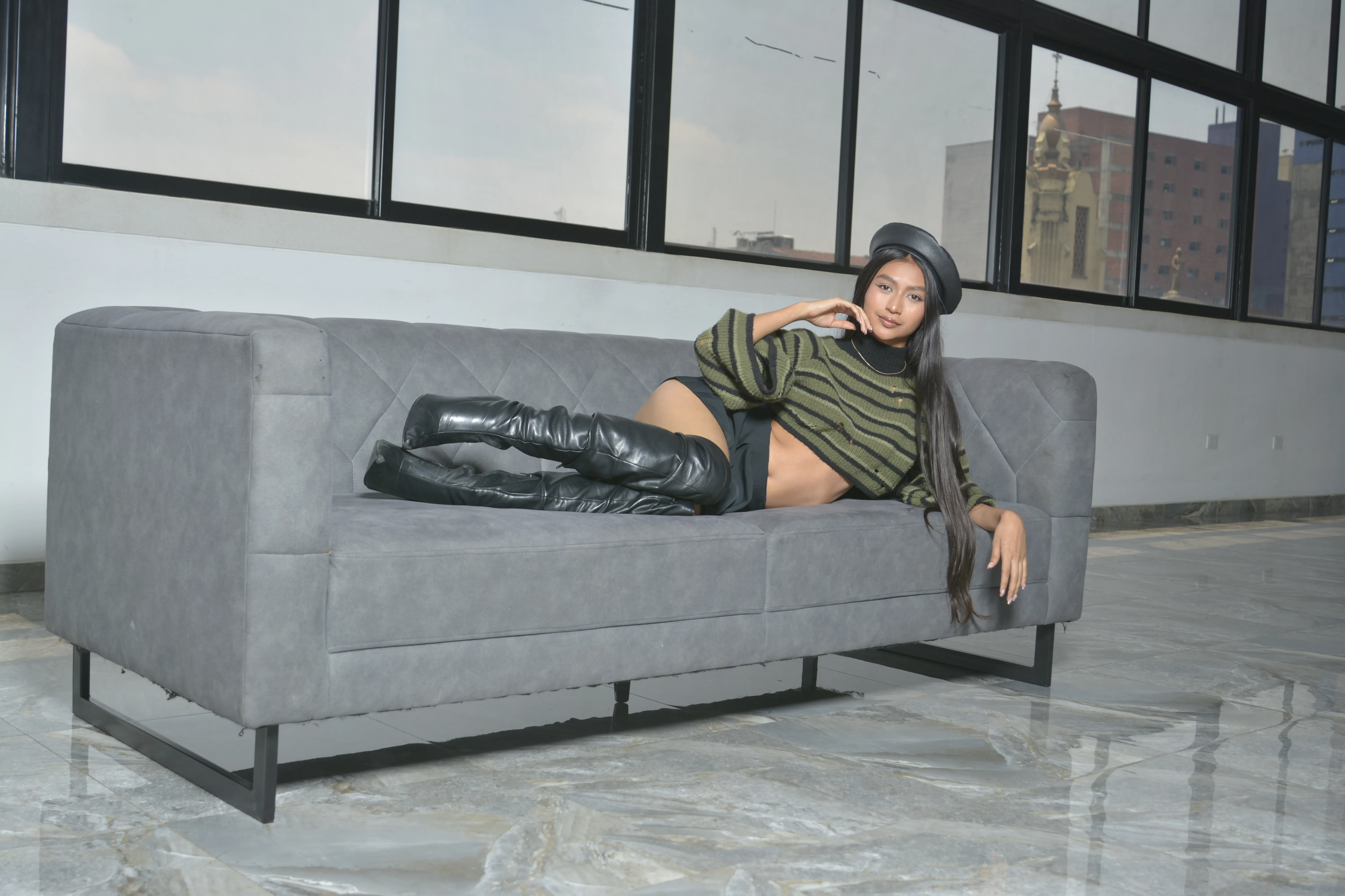 Performer EvaaJonness Photo 2