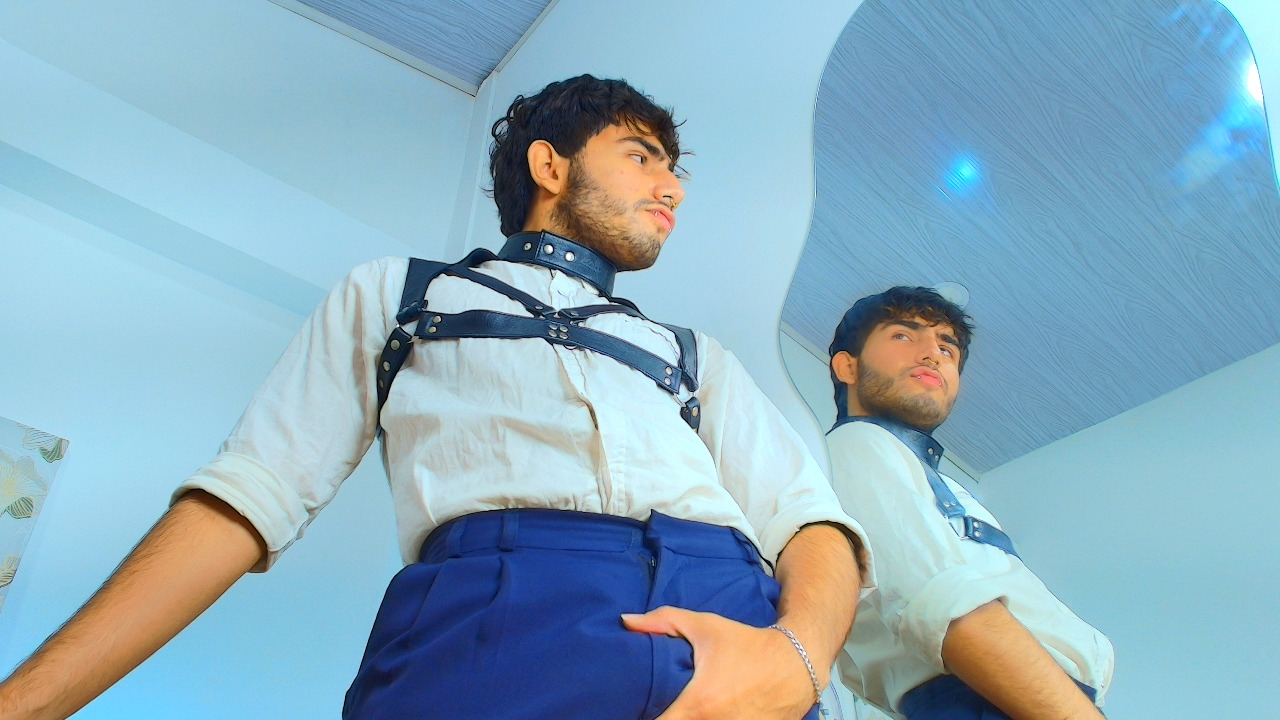 Performer Ares_Alpha Photo 2