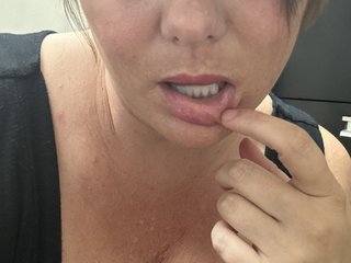 Imagen de perfil de modelo de cámara web de NikitaFemm