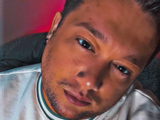 Bottomguy129 Profilbild des Cam-Modells