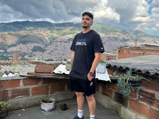 Image de profil du modèle de webcam Andru_wolson