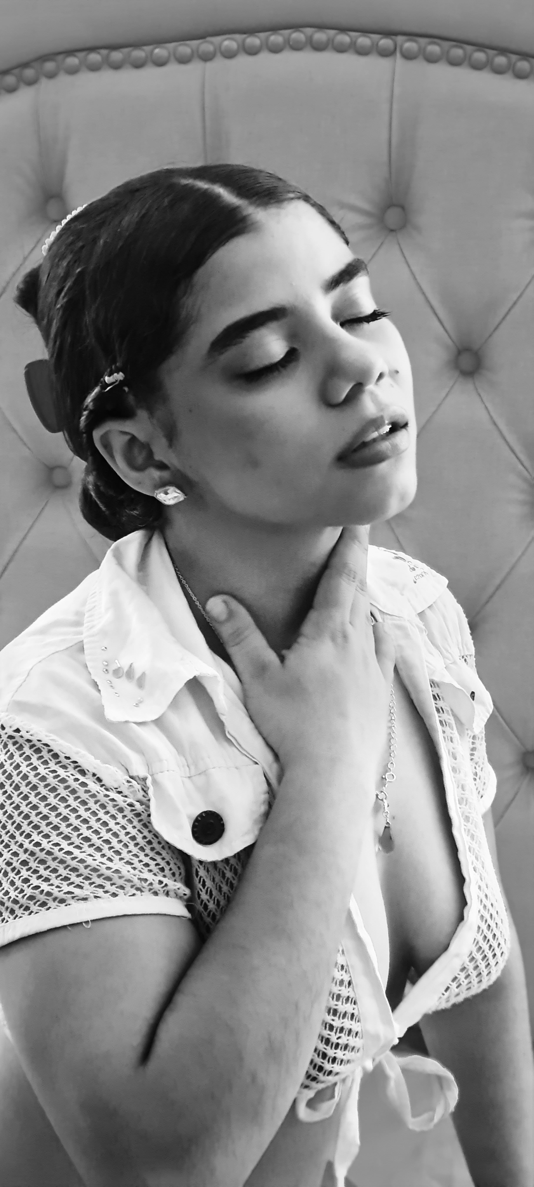 Performer Izelzunara Photo 1