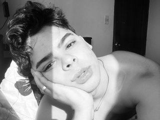 Image de profil du modèle de webcam sttewartdmateo19