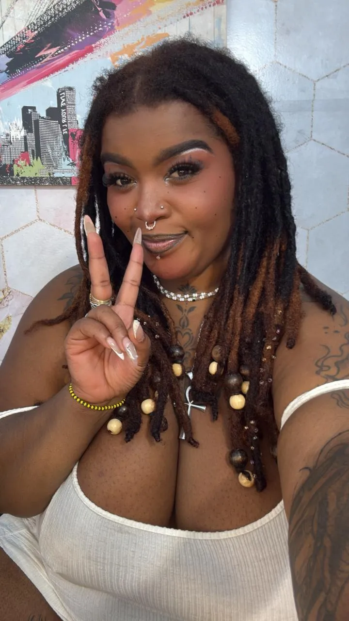 Artist LaylaCummingss Foto 2