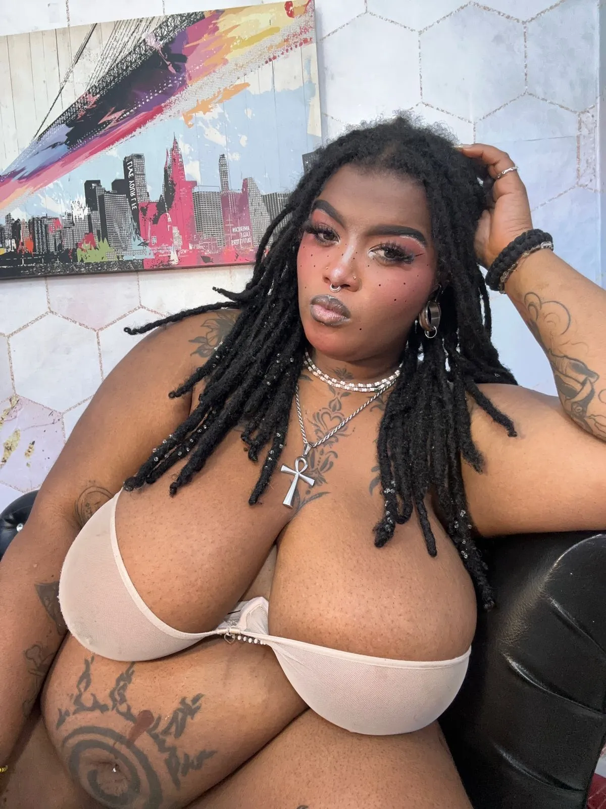 Performer LaylaCummingss Photo 2