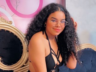 ari_brunettee profielfoto van cam model