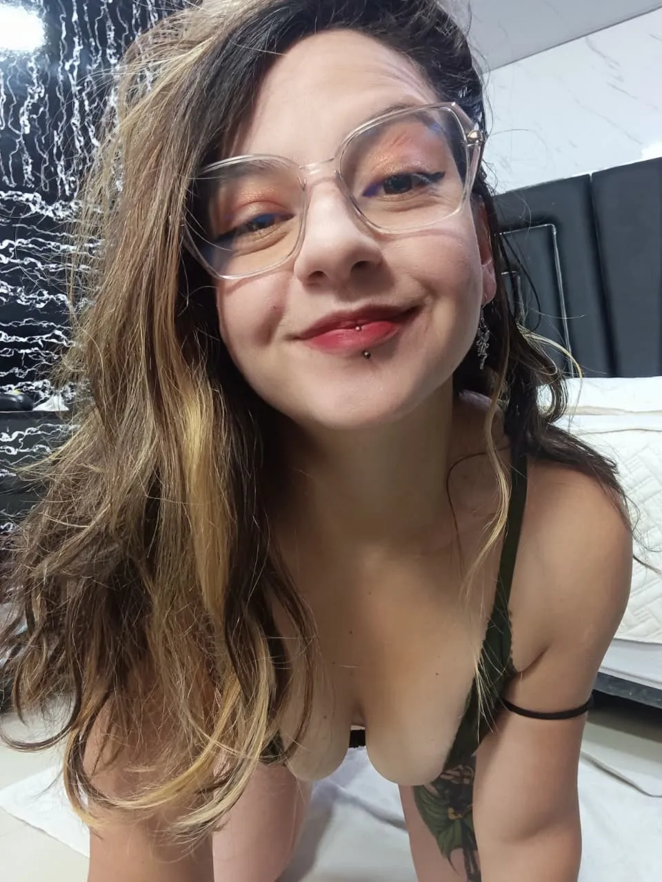 Performer ArianaSommers Photo 10