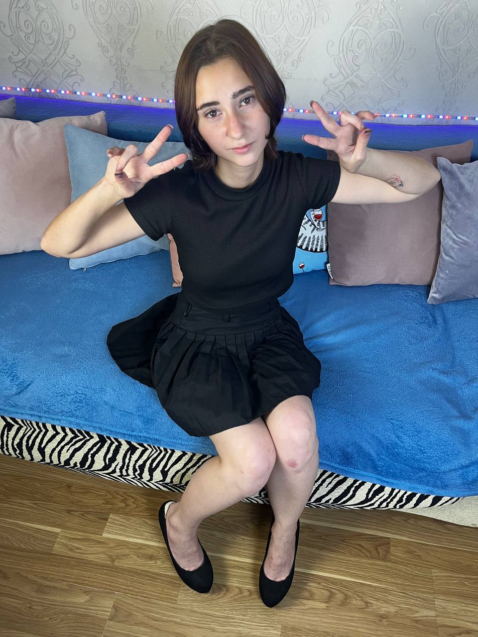 Performer DilaCharm Photo 2